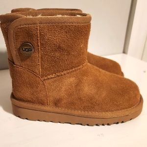 NEW UGG Girls Jona Suede Short Boot -9T